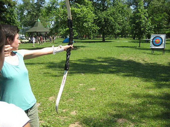 Jelena Rozga oduševila je brojnu publiku drugog dana Jarun Piknik Festivala. Nirvana kao i stari Jelenini hitovi rasplesali su tisuće posjetitelja na Otoku hrvatske mladeži