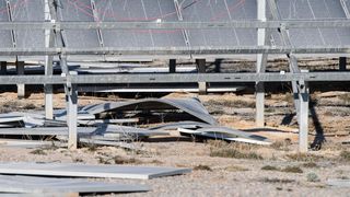 U Zatonu Obrovačkom bura uništila jednu od najvećih solarnih elektrana u Hrvatskoj U Zatonu Obrovačkom bura uništila jednu od najvećih solarnih elektrana u Hrvatskoj