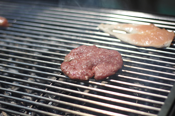 Prvenstvo u roštiljanju na zadarskoj Rivi (foto:Saša Čuka) Prvenstvo u roštiljanju na zadarskoj Rivi (foto:Saša Čuka)