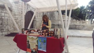 Sajam smokava na Trgu Petra Zoranića Sajam smokava na Trgu Petra Zoranića