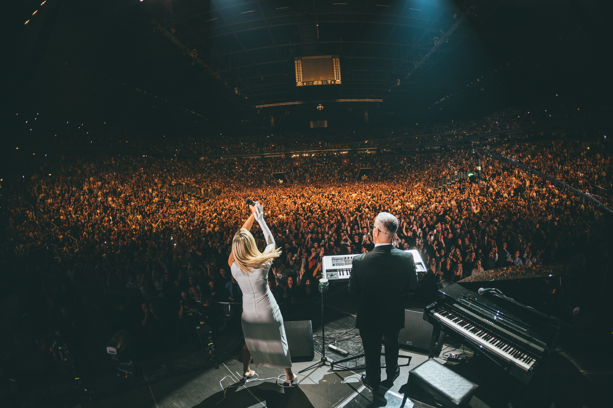 Trijumfalni koncert Saše Matića u rasprodanoj Areni Zagreb Trijumfalni koncert Saše Matića u rasprodanoj Areni Zagreb