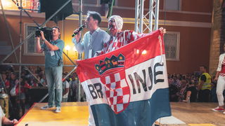 Zadar priredio čudesan doček svojim Vatrenim herojima (1)