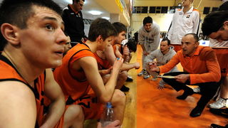 Sibenik ,170213.
Dvorana Baldekin 
Derbi utakmica izmedju GKK Sibenik i Sonik Puntamika Zadar za prvaka A2 Hrvatske kosarkaske lige Jug.
Na fotografiji: Jeronimo Sarin trener Sibenika.
Foto: Niksa Stipanicev / CROPIX
