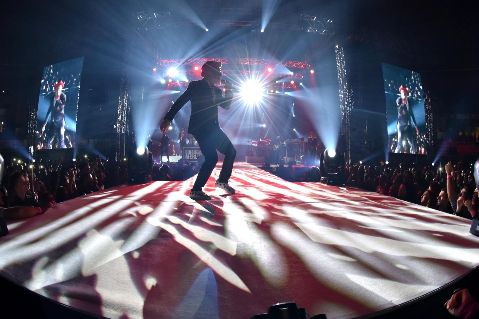 Dino Merlin @ Dvorana Krešimir Ćosić Dino Merlin @ Dvorana Krešimir Ćosić