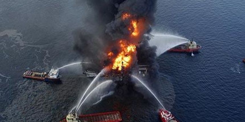 Naftna bušotina u Meksičkom zaljevu (Foto: REX)