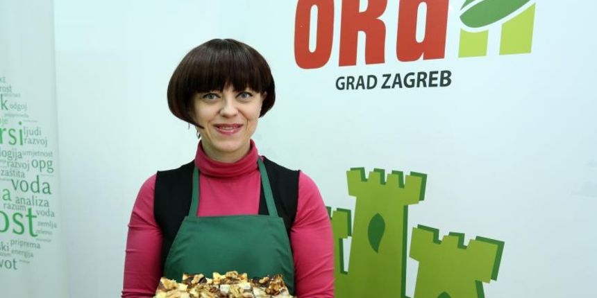 U stozeru ORaH-a Mirela Holy predstavila je ORaH-ovu izbornu kuharicu odrzivog razvoja. Photo: Anto Magzan/PIXSELL