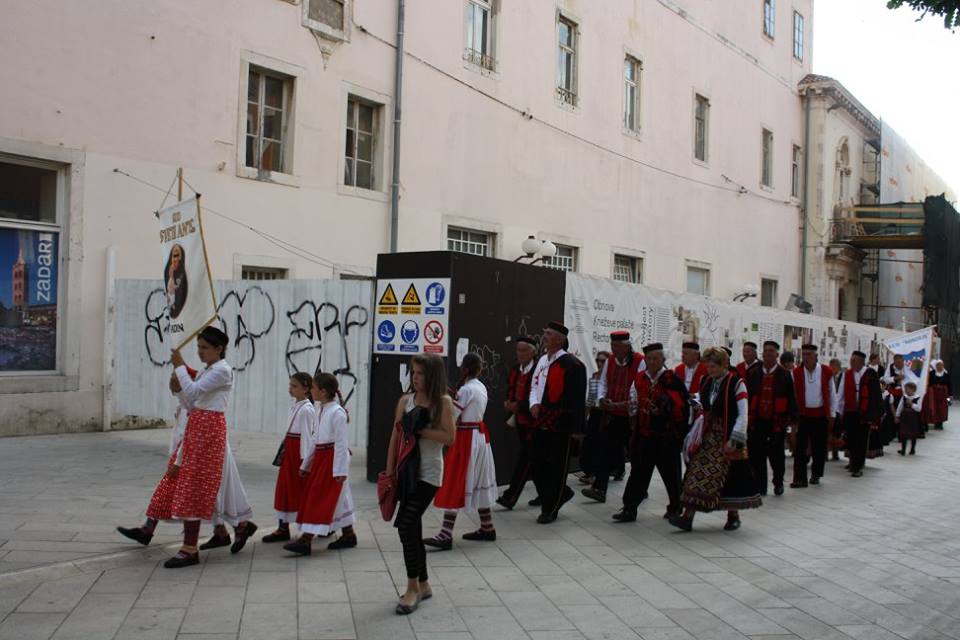 smotra folklora; etno dani