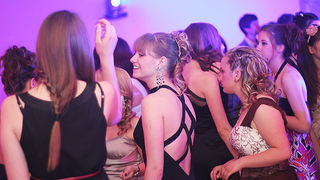 Maturalna večer gimnazije Franjo Petrić (foto:Saša Čuka) Maturalna večer gimnazije Franjo Petrić (foto:Saša Čuka)