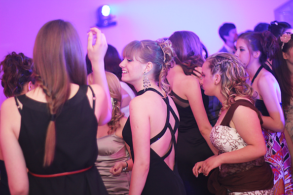 Maturalna večer gimnazije Franjo Petrić (foto:Saša Čuka) Maturalna večer gimnazije Franjo Petrić (foto:Saša Čuka)