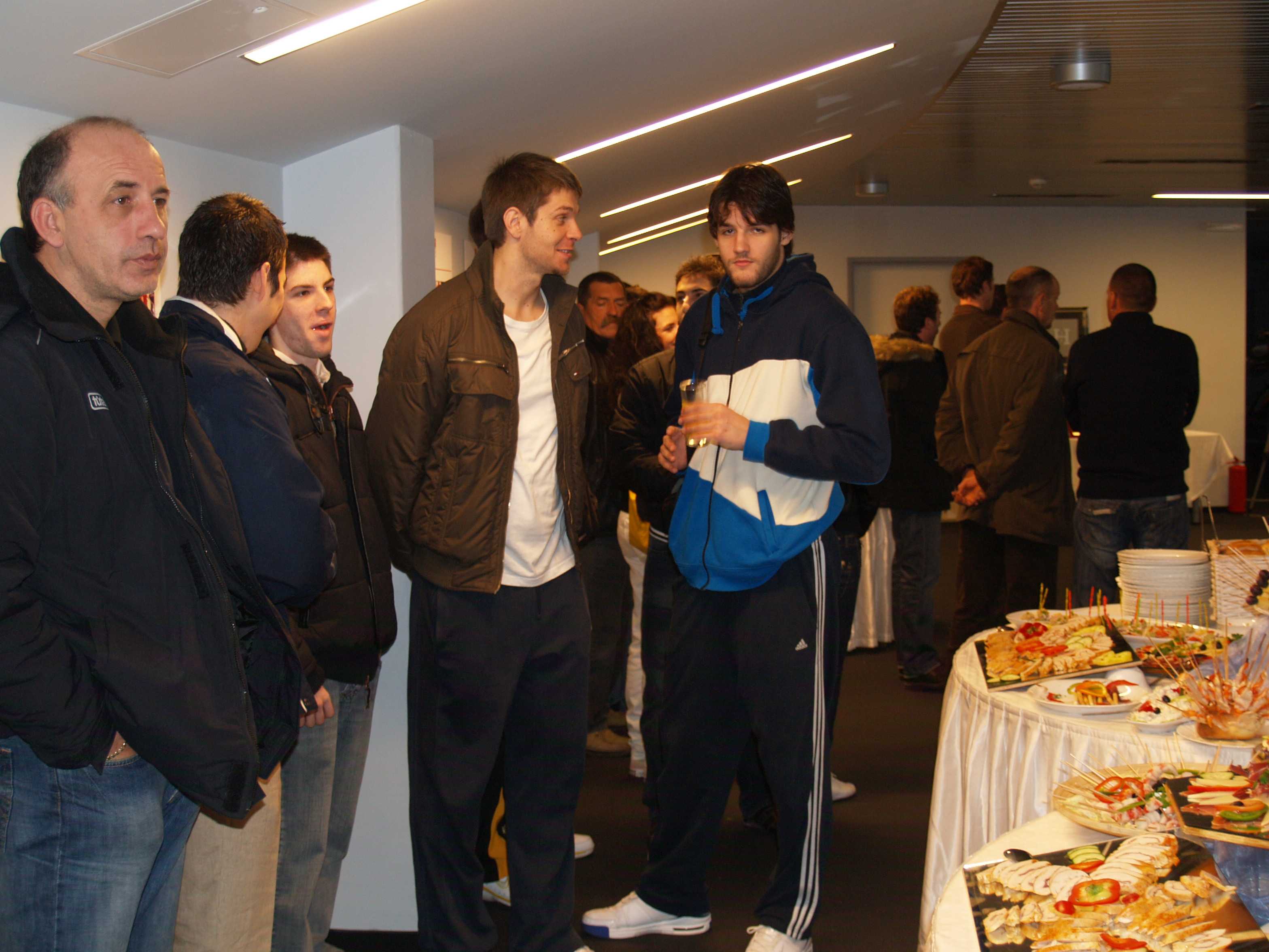 OLYMPUS DIGITAL CAMERA OLYMPUS DIGITAL CAMERA