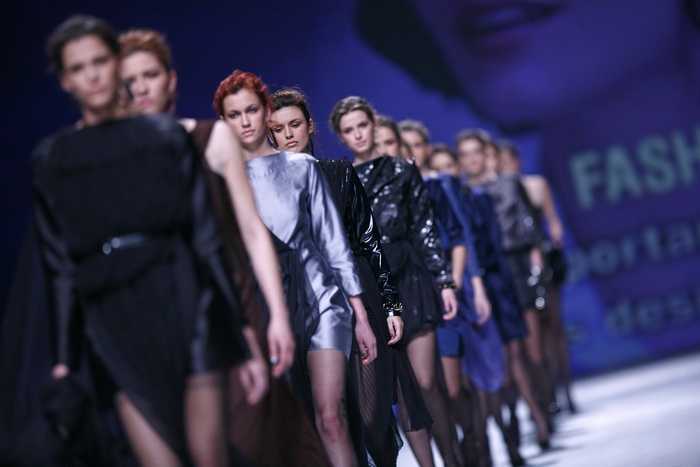 Zagreb, 120311.
Veceras je na Zagrebackom velesajmu odrzana druga vecer modne revije Dove Fashion.Hr.
Revije ce trajati do nedjelje 13.03.
Revija na slici: Robert Sever.
Foto: Neja Markicevic / CROPIX