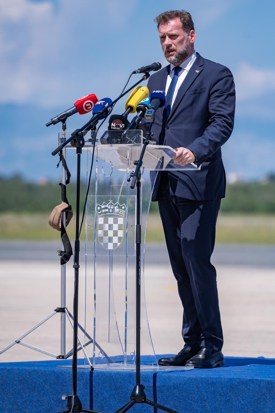 Krila Oluje predstavila novi letački program i dva nova člana