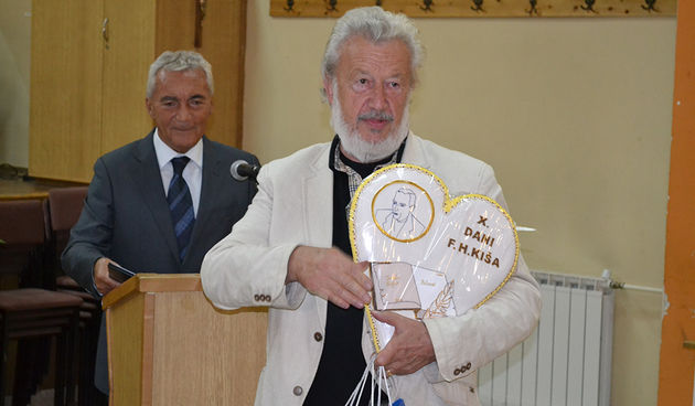 Bilosniću prva nagrada za putopis “Loborgrad, jabuka i Veronika”