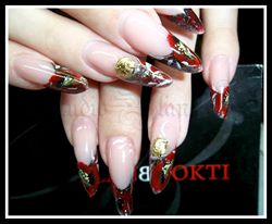 Zrinka Vuksan u konkurenciji natjecanja “Miss Nails” Zrinka Vuksan u konkurenciji natjecanja “Miss Nails”