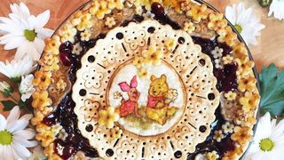 Jessica Leigh Clark Bojin pravi pite kakve još niste vidjeli! Jessica Leigh Clark Bojin pravi pite kakve još niste vidjeli!