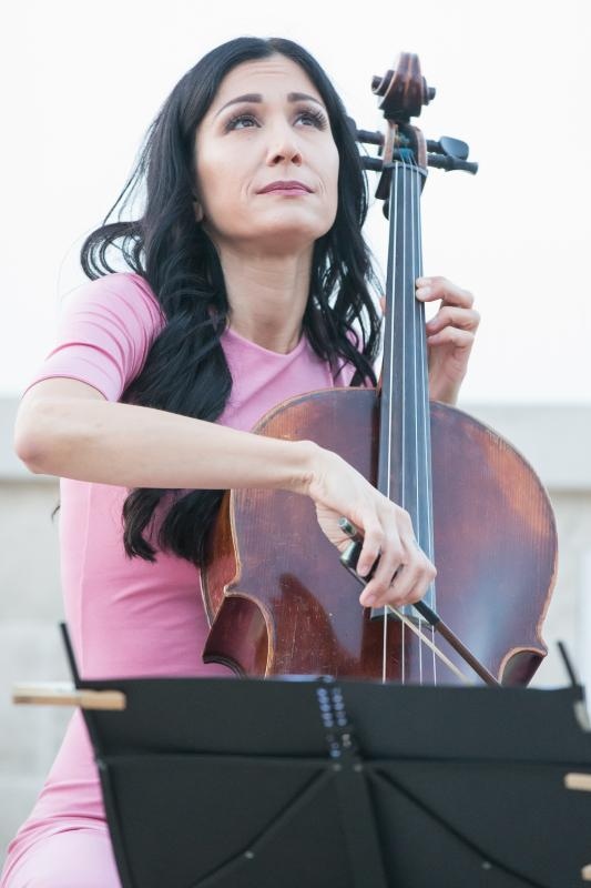 Dubrovnik: Ana Rucner i Oliver Poole ranojutarnjim koncertom pozdravili dolazak ljeta, foto: G. Jelavić/PIXSELL Dubrovnik: Ana Rucner i Oliver Poole ranojutarnjim koncertom pozdravili dolazak ljeta, foto: G. Jelavić/PIXSELL