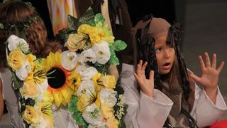 Diklo: “Šuma Striborova” u izvedbi kazališne radionice Donatolina, foto: Iva Perinčić Diklo: “Šuma Striborova” u izvedbi kazališne radionice Donatolina, foto: Iva Perinčić