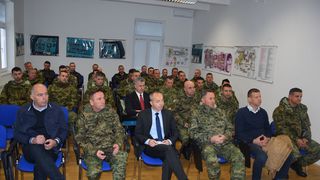 Ministar Krstičević posjetio eskadrilu transportnih helikoptera Ministar Krstičević posjetio eskadrilu transportnih helikoptera