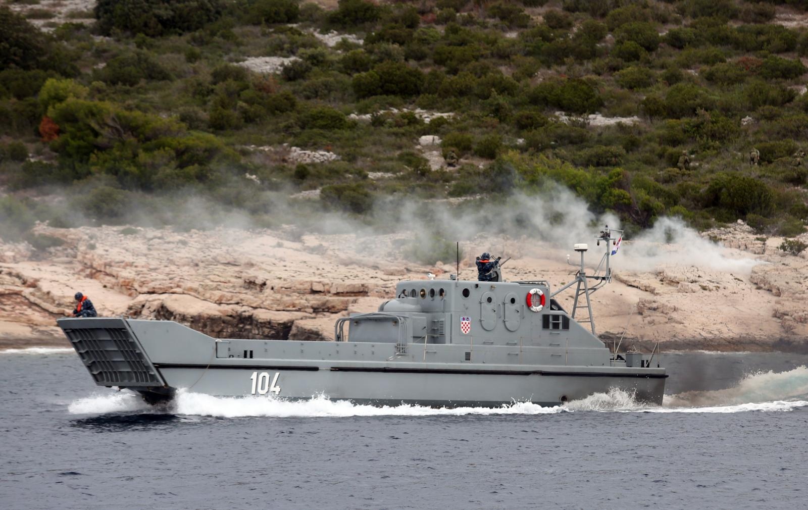 Žirje: Vojne vježba Hrvatske ratne mornarice Oružanih snaga RH “Harpun 2017” Žirje: Vojne vježba Hrvatske ratne mornarice Oružanih snaga RH “Harpun 2017”