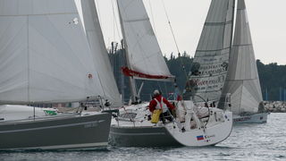 Zadar, 140211.
Na Valentinovo se odrzala regata u kojoj se 10-ak jedrilica natjecalo ispred biogradske rive. Organizator je jedrilicarski klub Biograd.
Foto: Vladimir Ivanov / CROPIX Zadar, 140211.
Na Valentinovo se odrzala regata u kojoj se 10-ak jedrilica natjecalo ispred biogradske rive. Organizator je jedrilicarski klub Biograd.
Foto: Vladimir Ivanov / CROPIX