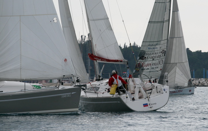 Zadar, 140211.
Na Valentinovo se odrzala regata u kojoj se 10-ak jedrilica natjecalo ispred biogradske rive. Organizator je jedrilicarski klub Biograd.
Foto: Vladimir Ivanov / CROPIX Zadar, 140211.
Na Valentinovo se odrzala regata u kojoj se 10-ak jedrilica natjecalo ispred biogradske rive. Organizator je jedrilicarski klub Biograd.
Foto: Vladimir Ivanov / CROPIX