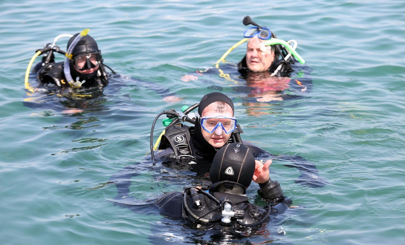 Šest veleposlanika čistilo morsko dno kod Murtera