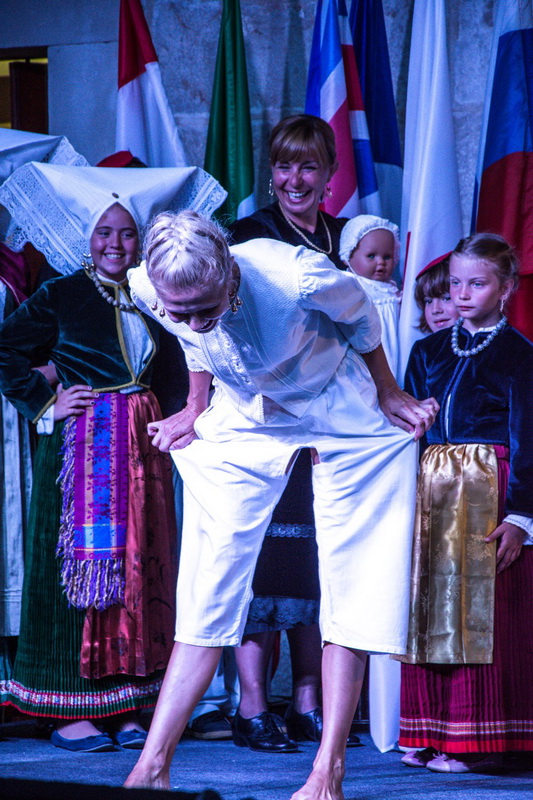 8. Međunarodni festival čipke u Pagu obilježila je modna revija i nastup klape Sol