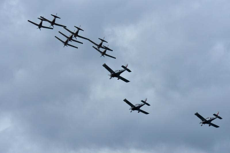 Zadar: Pozdravni prelet povodom 25. godišnjice osnutka i djelovanja eskadrile Zadar: Pozdravni prelet povodom 25. godišnjice osnutka i djelovanja eskadrile