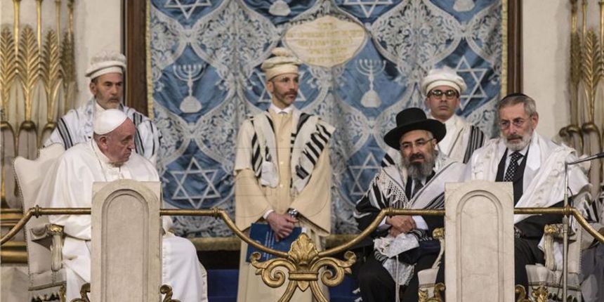 Papa Franjo posjetio rimsku sinagogu Tempio maggiore, Foto: Hina
