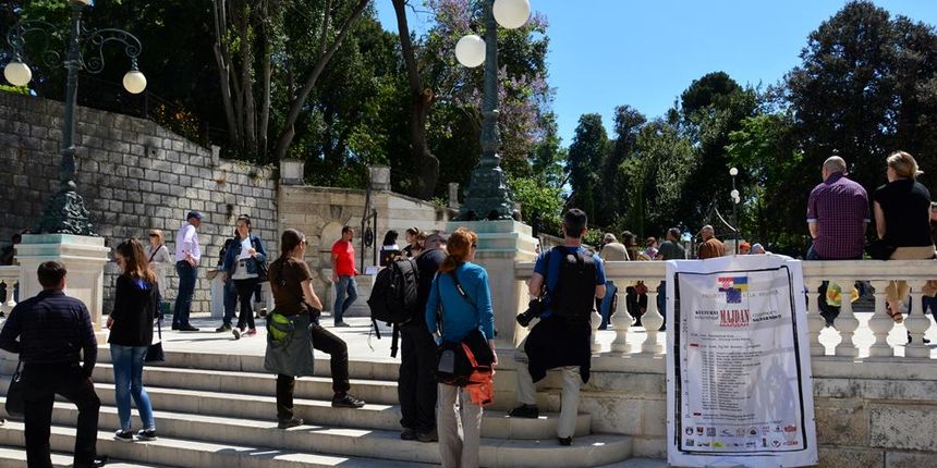 Kulturni Majdan na Trgu 5 bunara