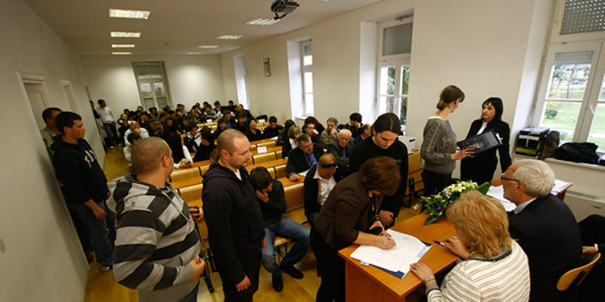 Potpisivanje ugovora o dodjeli stipendija pomorcima Potpisivanje ugovora o dodjeli stipendija pomorcima