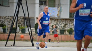 U povodu blagdana Kraljice Mira u Stanovima odigrana utakimica između veterana KK Zadar i Stanova, Foto: Iva Perinčić U povodu blagdana Kraljice Mira u Stanovima odigrana utakimica između veterana KK Zadar i Stanova, Foto: Iva Perinčić