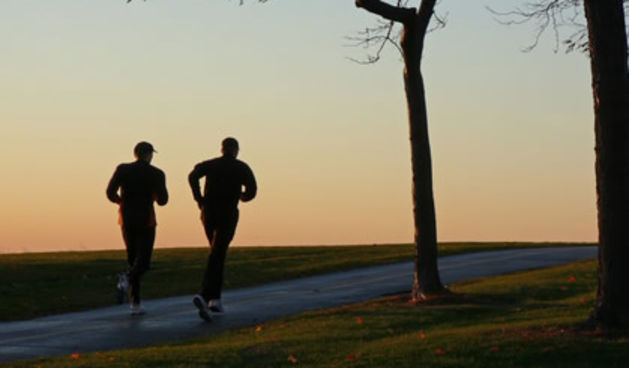 Trčanje u prirodi, parku (Fitness.com.hr)