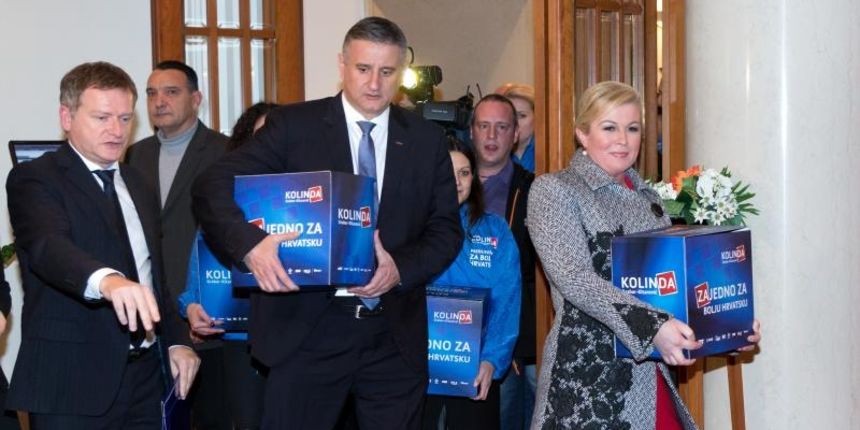 06.12.2014., Zagreb – Predsjednicka kandidatkinja HDZ-a Kolinda Grabar Kitarovic predala je Drzavnom izbornom povjerenstvu potpise kojima gradjani podupiru njezinu kandidaturu za predsjednicu. Photo: Davor Puklavec/PIXSELL 06.12.2014., Zagreb – Predsjednicka kandidatkinja HDZ-a Kolinda Grabar Kitarovic predala je Drzavnom izbornom povjerenstvu potpise kojima gradjani podupiru njezinu kandidaturu za predsjednicu. Photo: Davor Puklavec/PIXSELL
