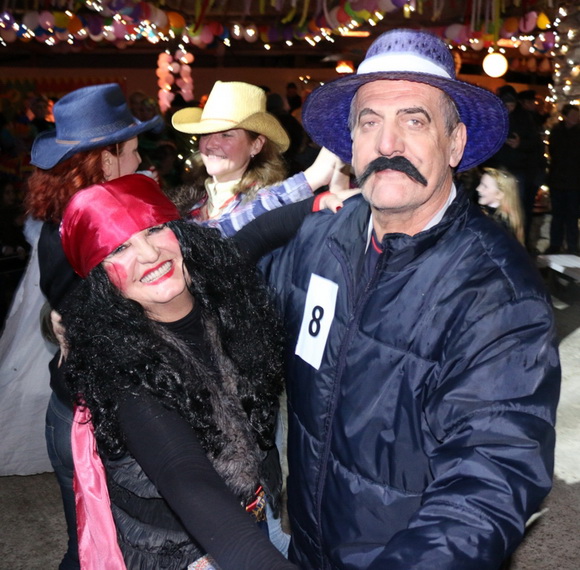 Virski karneval & maškare: Plesna maškarana fešta uz Jasmina Stavrosa