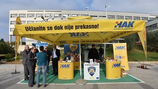 Auto klub Zadar prezentirao simulator prevrtanja i sudara, Foto: Dino Stanin/PIXSELL Auto klub Zadar prezentirao simulator prevrtanja i sudara, Foto: Dino Stanin/PIXSELL