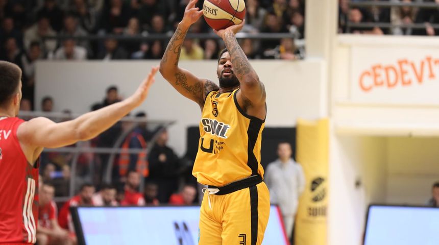 Split – Crvena zvezda, Sullivan Split – Crvena zvezda, Sullivan