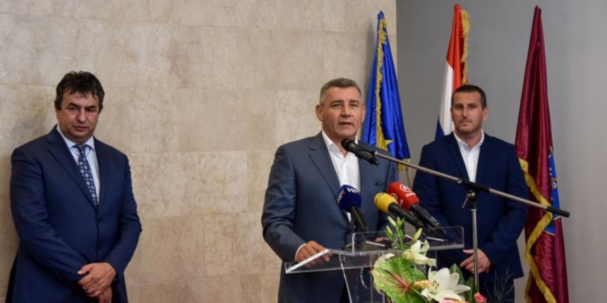 General Gotovina postao počasni građanin Paga