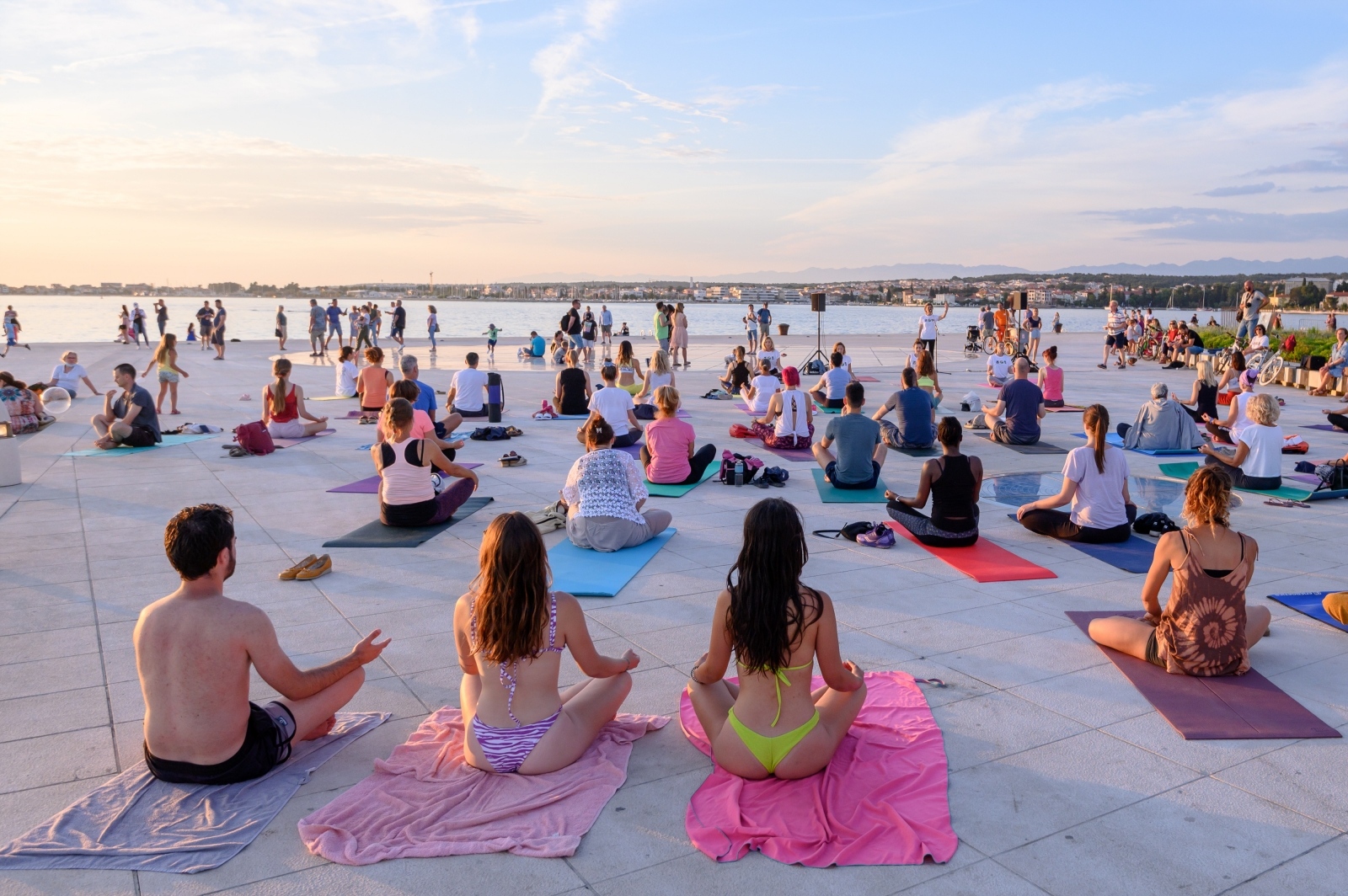 Međunarodni dan joge na Pozdrav suncu