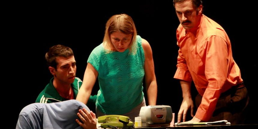 Zagreb, 231010.
Zagrebacko kazaliste mladih, Teslina 7.
Premjera predstave “Ovo bi mogla biti moja ulica” posvecena Luki Ritzu i njegovim vrsnjacima, zrtvama maloljetnickog nasilja.
Na fotografiji:
Foto: Ronald Gorsic / CROPIX Zagreb, 231010.
Zagrebacko kazaliste mladih, Teslina 7.
Premjera predstave “Ovo bi mogla biti moja ulica” posvecena Luki Ritzu i njegovim vrsnjacima, zrtvama maloljetnickog nasilja.
Na fotografiji:
Foto: Ronald Gorsic / CROPIX