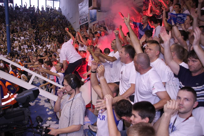 Jazine i Tornado: Prvaci za sva vremena!