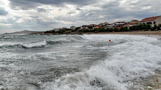 Olujna bura u Ražancu 15. srpnja 2016. Foto:Leo Kvarantan Olujna bura u Ražancu 15. srpnja 2016. Foto:Leo Kvarantan