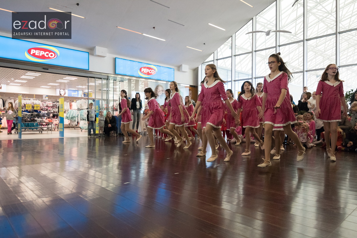 Plesni karneval u City Galleriji Plesni karneval u City Galleriji