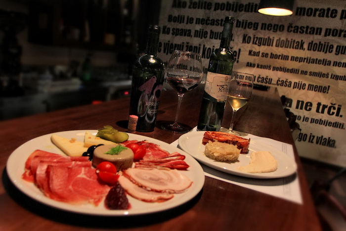 Restoran bar Atrij: Finger Food & Wine Selection, Foto: Iva Perinčić Restoran bar Atrij: Finger Food & Wine Selection, Foto: Iva Perinčić