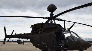 Letačka obuka nove skupine pilota na Kiowama