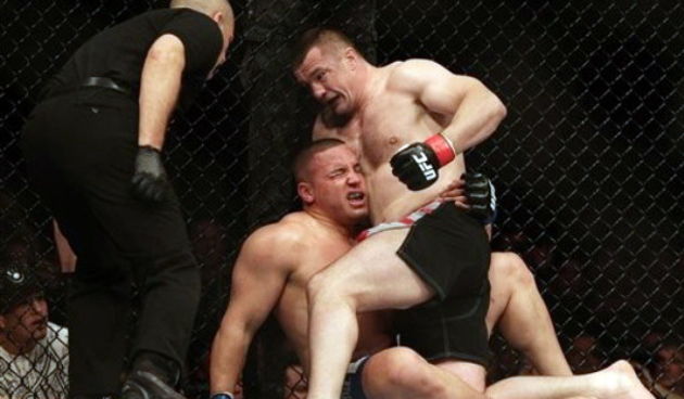 Pat Barry i Mirko Filipović, Foto: AP Poto