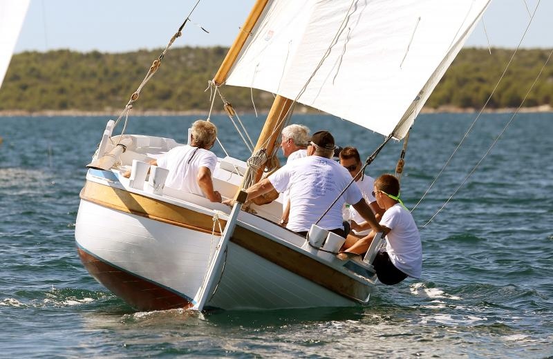 Betina: Regata na latinsko idro “Za dušu i tilo”. Photo: Duško Jaramaz/PIXSELL