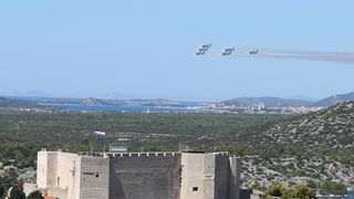 Krila Oluje slave 18. rođendan preletom preko 18 gradova na obali Krila Oluje slave 18. rođendan preletom preko 18 gradova na obali