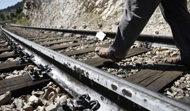 Istraga – tračnice (Foto: Duje Klarić/CROPIX)