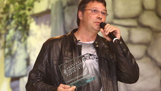 Zadar, 131110. Dvorana Kresimira Cosica. Festival zabavne glazbe Zadar 2010. Druga vecer. Na fotografiji: Hari Roncevic Foto: Vladimir Ivanov / Cropix Zadar, 131110. Dvorana Kresimira Cosica. Festival zabavne glazbe Zadar 2010. Druga vecer. Na fotografiji: Hari Roncevic Foto: Vladimir Ivanov / Cropix